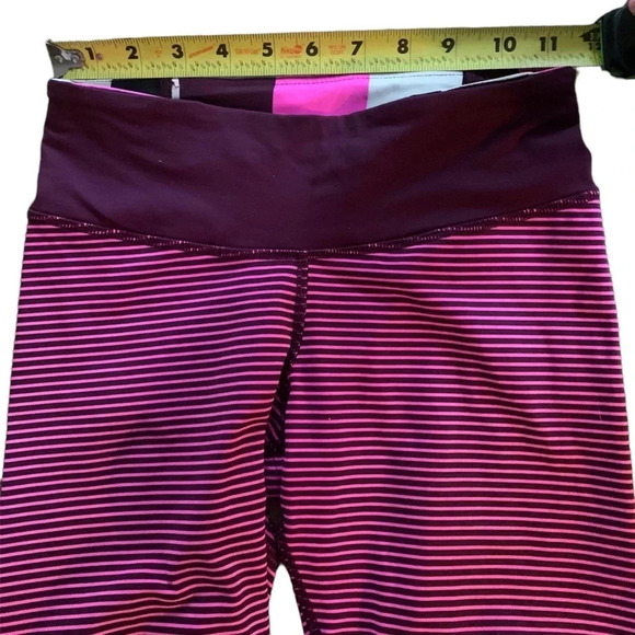Lululemon Run: For Your Life Crop in Raspberry Glo Light - Picture 14 of 14